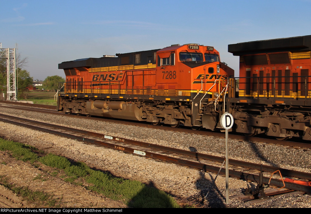 BNSF 7288 - DPU #2